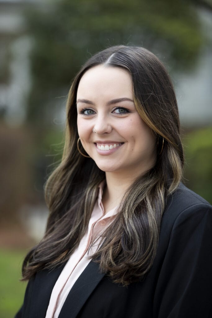 Raina Roberts headshot